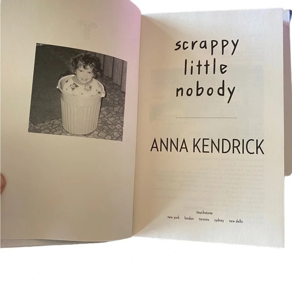 ANNA KENDRICK Scrappy little nobody hard cover memoir - Picture 5 of 10